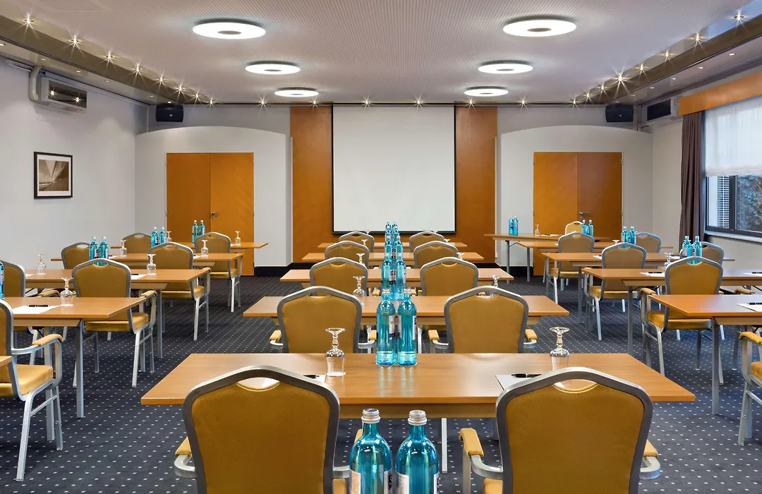 Hotel Savigny Frankfurt City-1